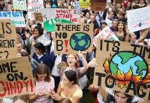 Una marea verde di oltre un milione di Giovani per il Futuro invade le piazze italiane.