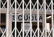 Chiusura scuole e divieto di riunione: decisioni governative inaccettabili e distruttive